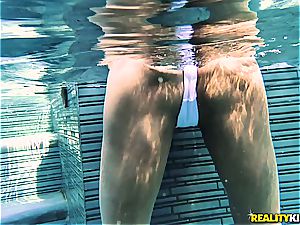 big-titted swimsuit stunner goes deep assfuck with a trussing man